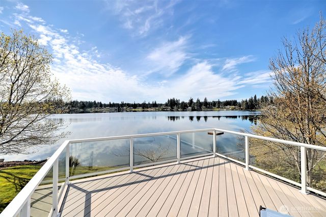 1860 E Island Lake Drive, Shelton, WA 98584