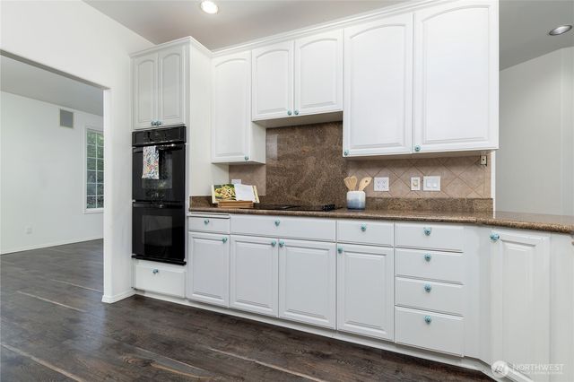 1860 E Island Lake Drive, Shelton, WA 98584