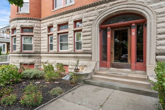 9 Verndale 2, Brookline, MA 02446