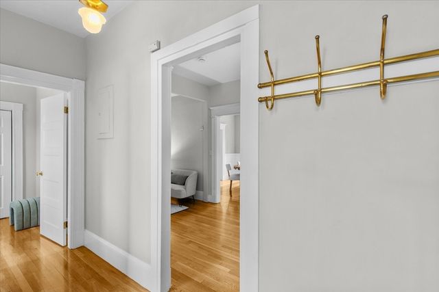 9 Verndale Street 2, Brookline, MA 02446