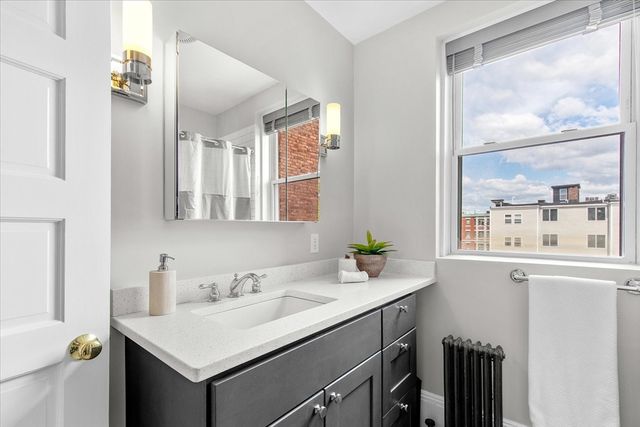 9 Verndale Street 2, Brookline, MA 02446