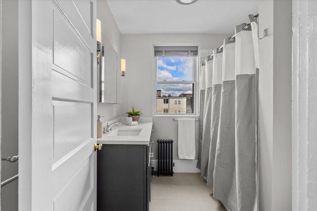 9 Verndale 2, Brookline, MA 02446
