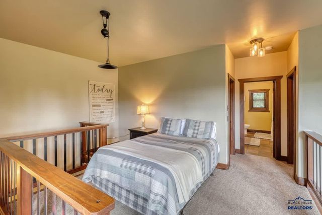 21184 GILDED MOUNTAIN RD, Lead, SD 57754