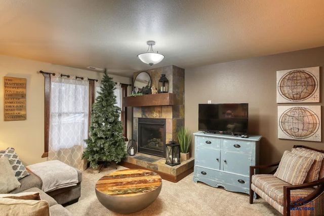 21184 GILDED MOUNTAIN RD, Lead, SD 57754