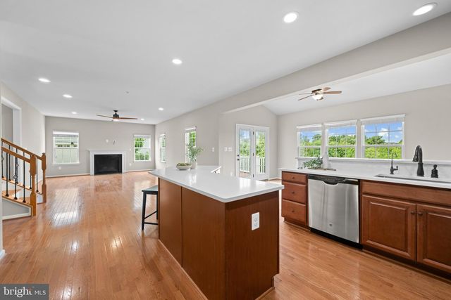 18317 CHELSEA KNOLLS DR, Mount Airy, MD 21771