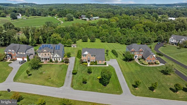 18317 CHELSEA KNOLLS DR, Mount Airy, MD 21771