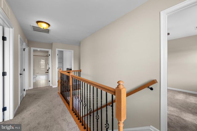 18317 CHELSEA KNOLLS DR, Mount Airy, MD 21771