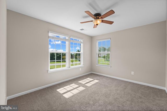 18317 CHELSEA KNOLLS DR, Mount Airy, MD 21771