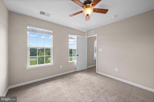18317 CHELSEA KNOLLS DR, Mount Airy, MD 21771
