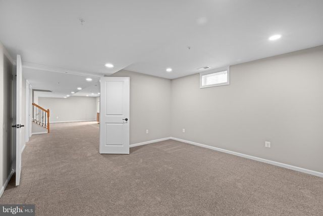 18317 CHELSEA KNOLLS DR, Mount Airy, MD 21771