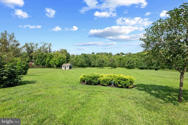 18317 CHELSEA KNOLLS DR, Mount Airy, MD 21771