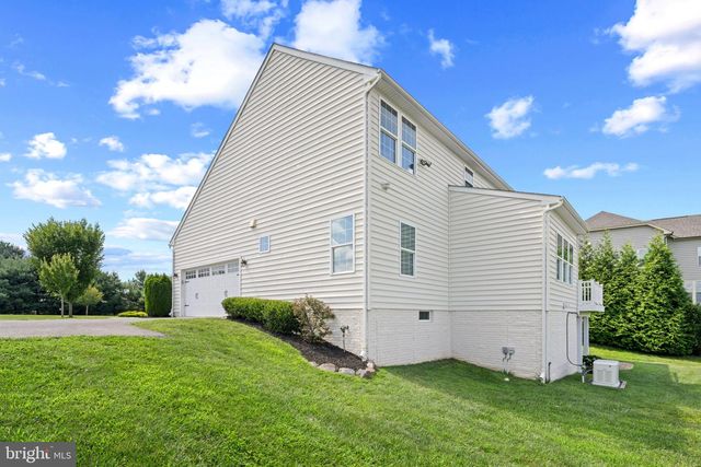 18317 CHELSEA KNOLLS DR, Mount Airy, MD 21771