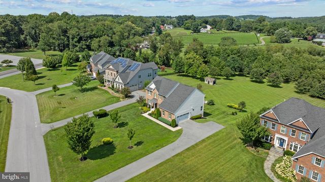 18317 CHELSEA KNOLLS DR, Mount Airy, MD 21771