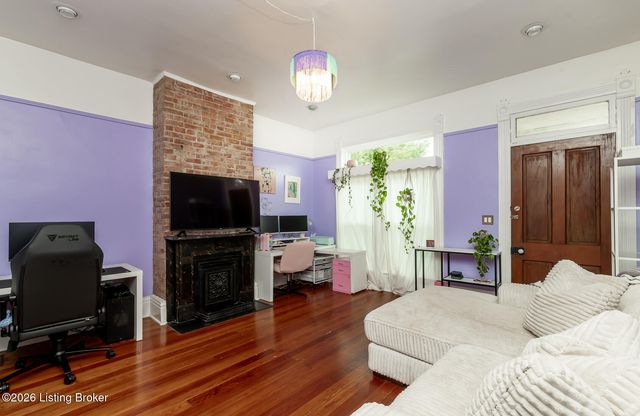 2036 New Main St, Louisville, KY 40206