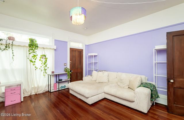 2036 New Main St, Louisville, KY 40206