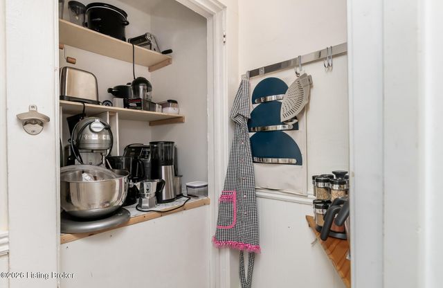 2036 New Main St, Louisville, KY 40206