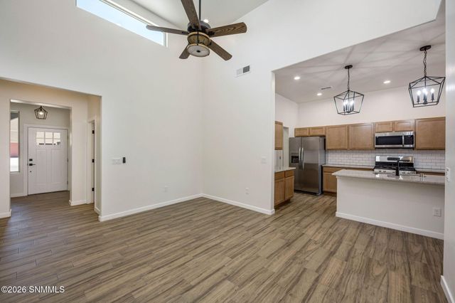 1323 Mission Nuevo Drive, Las Cruces, NM 88011