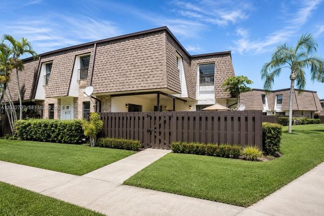2560 NW 99th Avenue, Coral Springs, FL 33065