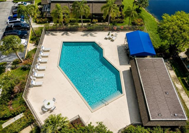 2560 NW 99th Avenue, Coral Springs, FL 33065