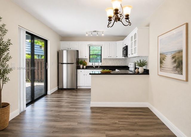 2560 NW 99th Avenue, Coral Springs, FL 33065