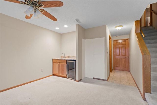 986 Oconomowoc PARKWAY, Oconomowoc, WI 53066