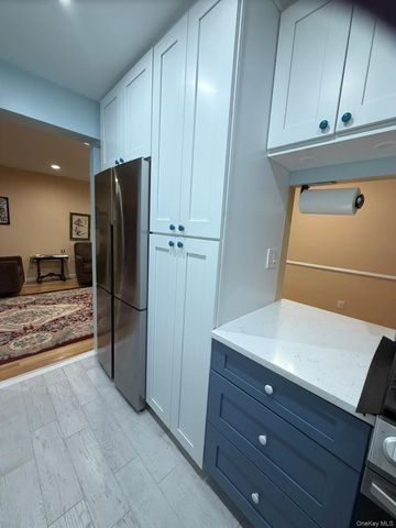 80 E Hartsdale 621, Hartsdale, NY 10530