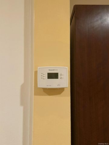 80 E Hartsdale 621, Hartsdale, NY 10530