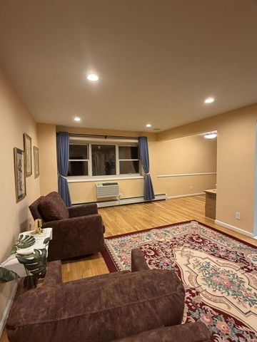 80 E Hartsdale 621, Hartsdale, NY 10530