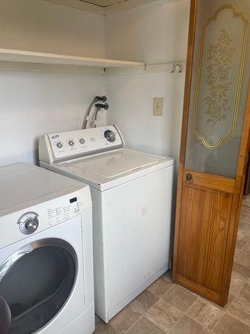 86 Pond, Holbrook, MA 02343