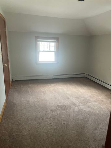 86 Pond, Holbrook, MA 02343