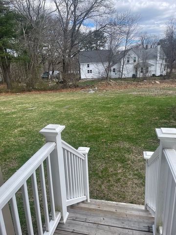 86 Pond, Holbrook, MA 02343