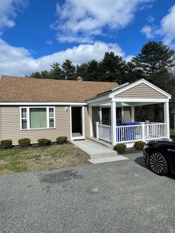 86 Pond, Holbrook, MA 02343