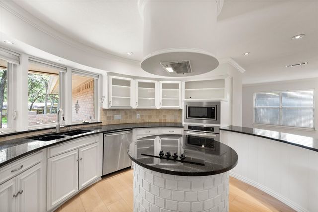 3603 Yorkshire Drive, Arlington, TX 76013