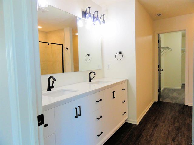 5295 N Ranch Acres Place, Bloomington, IN 47404