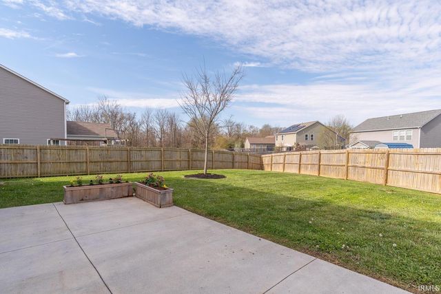 5295 N Ranch Acres Place, Bloomington, IN 47404