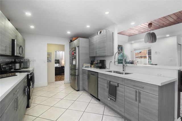 10135 SW 139th Pl, Miami, FL 33186