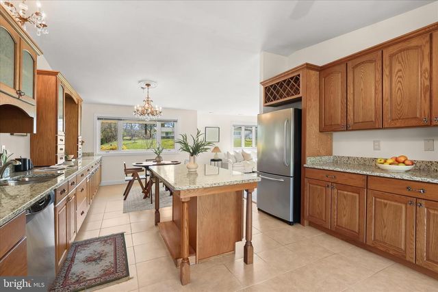 3410 FIELDING RD, Pikesville, MD 21208