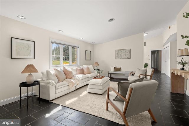 3410 FIELDING RD, Pikesville, MD 21208