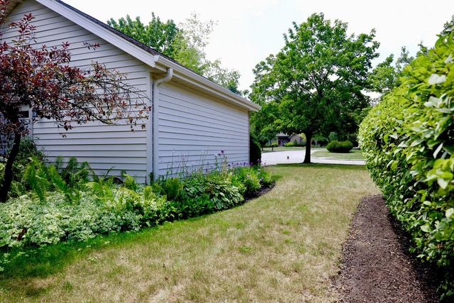 948 Cedar DRIVE, Burlington, WI 53105
