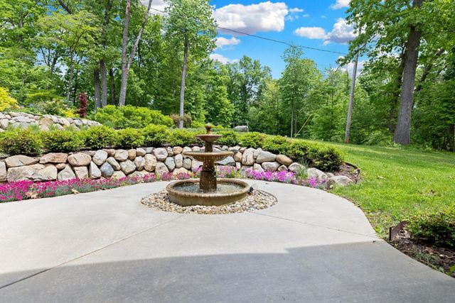 58604 E Clear Lake Road, Three Rivers, MI 49093