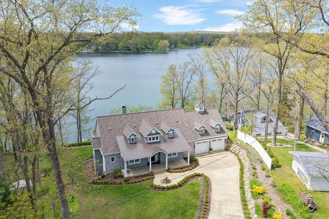 58604 E Clear Lake Road, Three Rivers, MI 49093