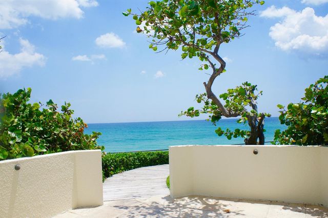 5070 N Ocean Drive 10b, Singer Island, FL 33404