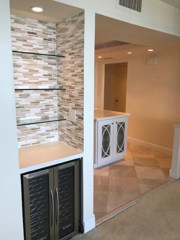 5070 N Ocean Drive 10b, Singer Island, FL 33404