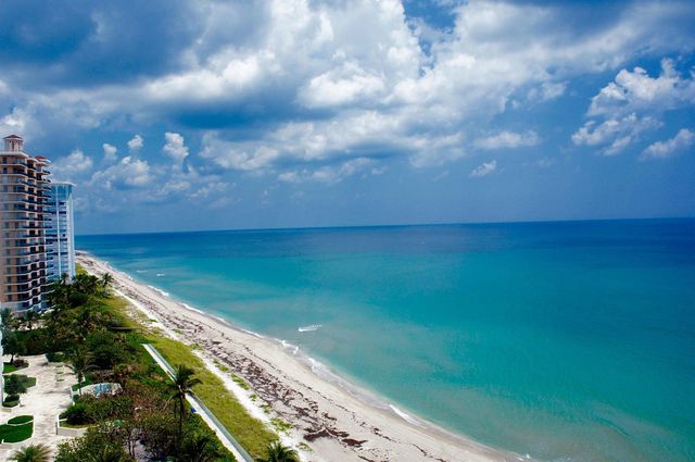5070 N Ocean Drive 10b, Singer Island, FL 33404