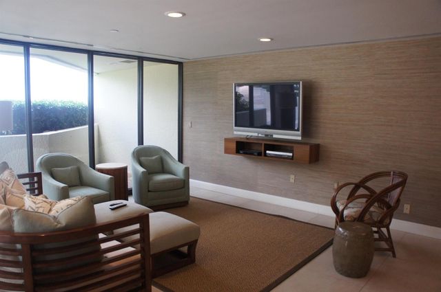 5070 N Ocean Drive 10b, Singer Island, FL 33404