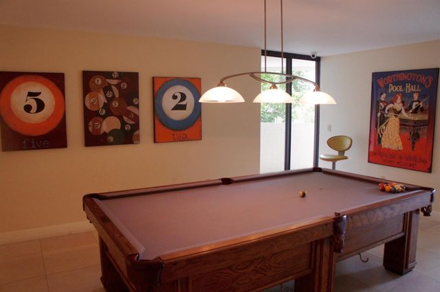 5070 N Ocean Drive 10b, Singer Island, FL 33404