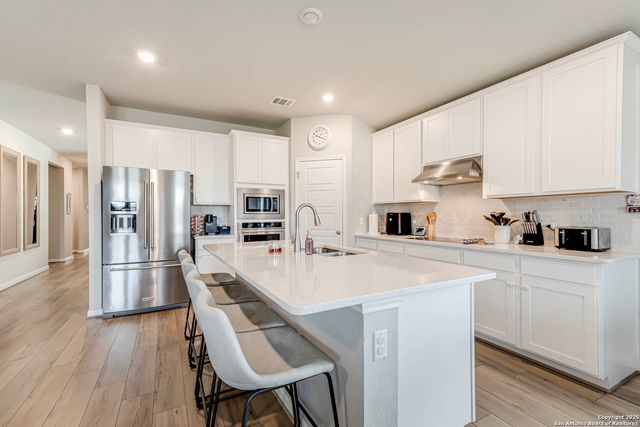 3012 Toscana Way, Schertz, TX 78154