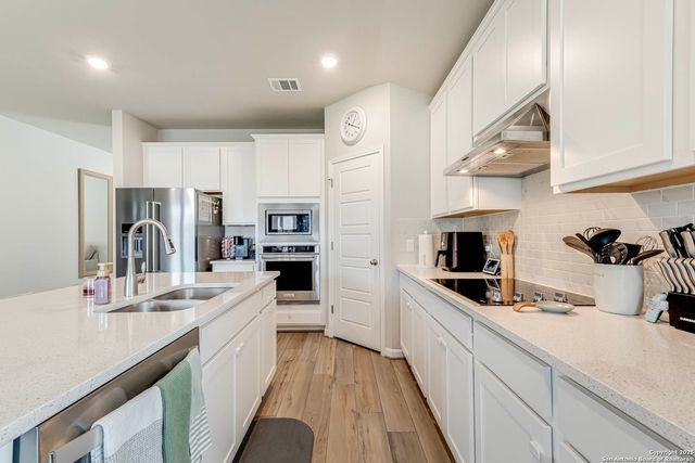 3012 Toscana Way, Schertz, TX 78154