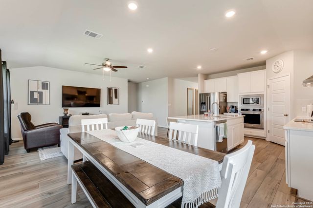 3012 Toscana Way, Schertz, TX 78154