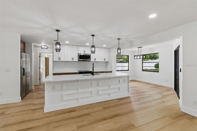 3431 DEERFIELD LANE, Clearwater, FL 33761